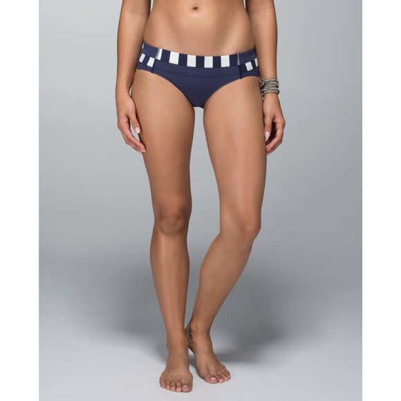 Lululemon shanti surf hipster navy blue Bikini Swim Bottom Striped 4 (size bar) - Picture 2 of 8